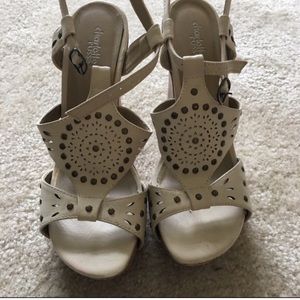 Boho cream wedges